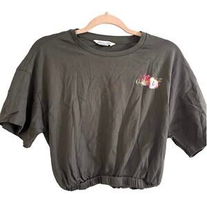 URBAN REVIVO Organic Fruit Embroidered Strawberry Print Crop Top Tee Shirt Sz 6